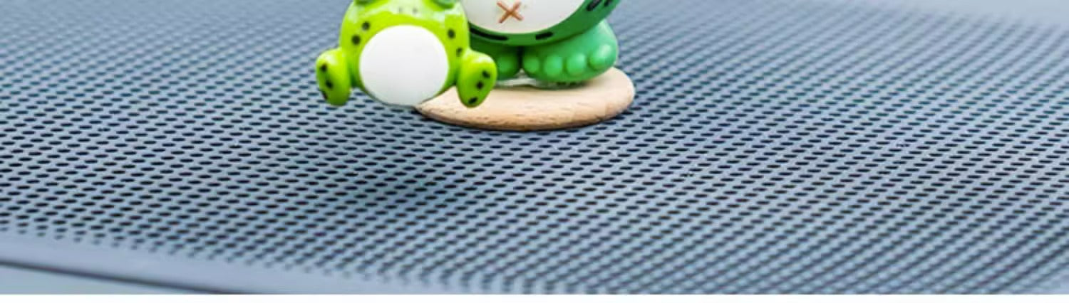 Car interior accessories, car widow frog ornaments, car supplies