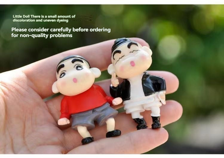 Car cartoon crayon Shin-chan doll center console funny car interior decoration