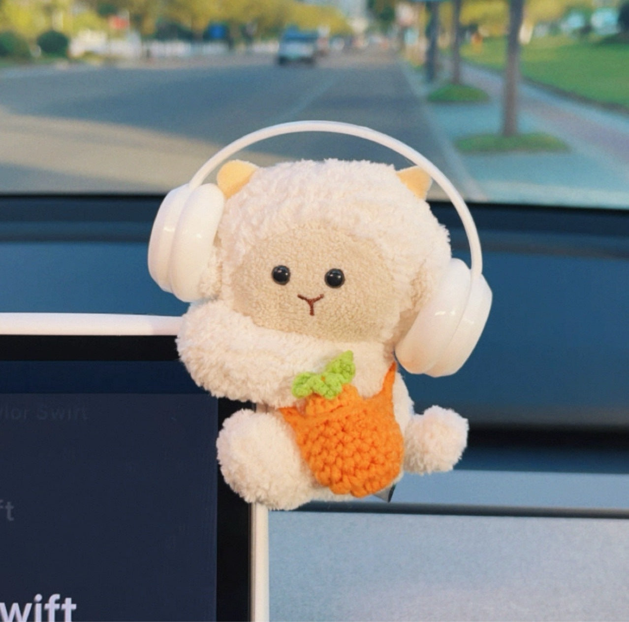 Cute clip doll plush toy tablet computer display car central control screen
